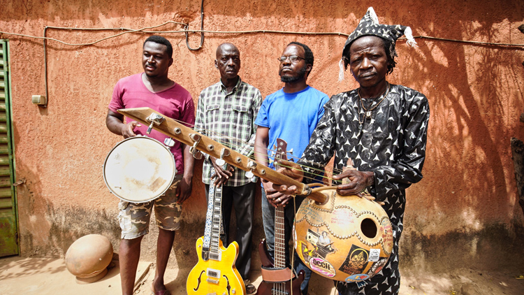Baba Commandant and the Mandingo Band — Photo by Martin Demay