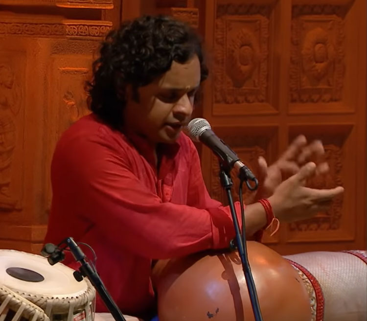 Ghatam Giridhar Udupa singing konnakol