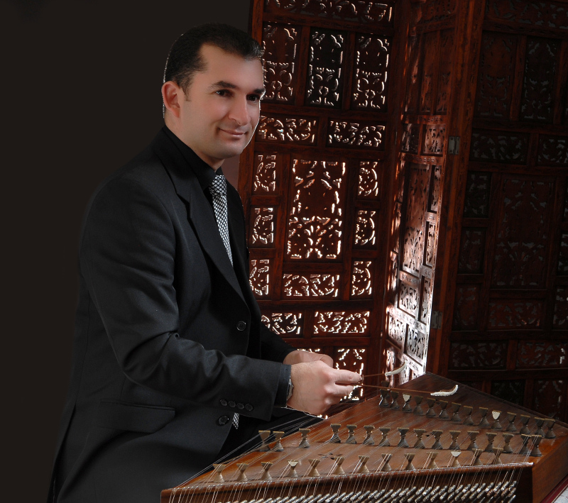 Hayaf Yassine playing santur