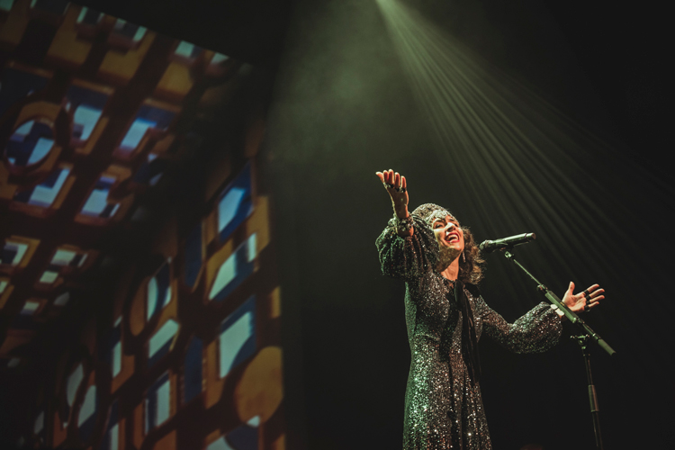 Marisa Monte live at Royce Hall - Photo by Eduardo "Orelho" Wave Degree