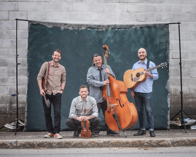 Nicolas Pellerin and Les Grands Hurleurs -Photo by Christine Berthiaume. Band photo, outdoors.