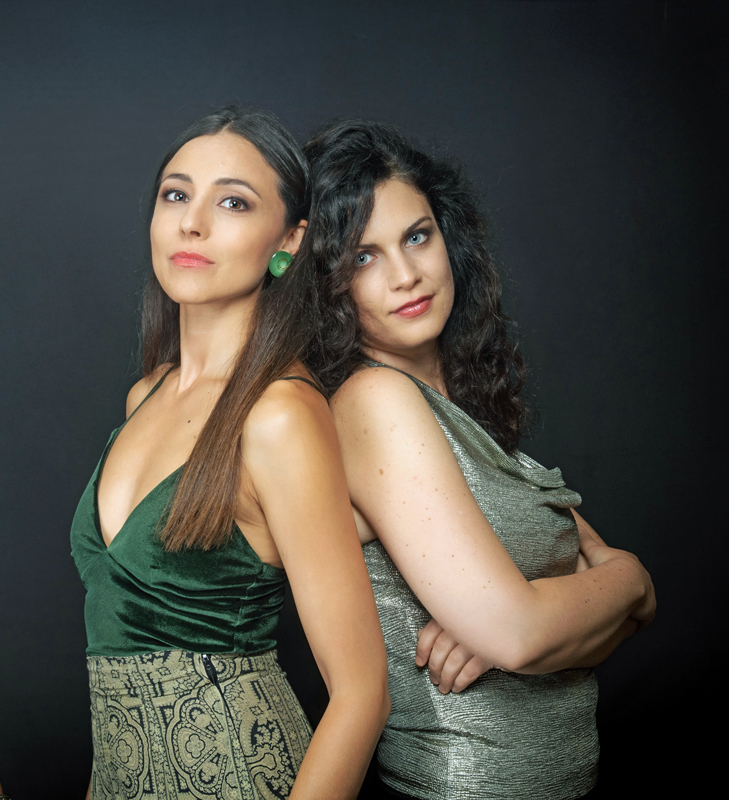 Ra di Spina, Alexsandra Ida Mauro and Laura Cuomo standing back to back
