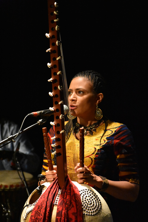 Sona Jobarteh - Groundbreaking female Gambian musician comes to Vashon ...