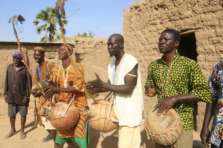 various musicians playing bolon and percussion © Direction nationale du patrimoine culturel (DNPC), Mali, 2019
